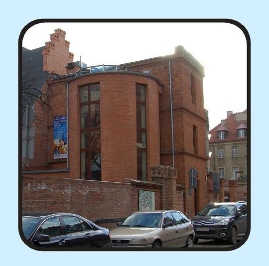 Ausbau und Adaptation für Bildungszwecke des Gebäudes  „Dom Gazownika”
							in der ul. Franciszkanska 15-21 in Torun – Entwurf: Entwurfsbüro Biuro Projektowe – Furmanek Aleksander 2005-2006; Realisierung: AGAD Sp. z o.o.
							[GmbH] in den Jahren 2006-2007